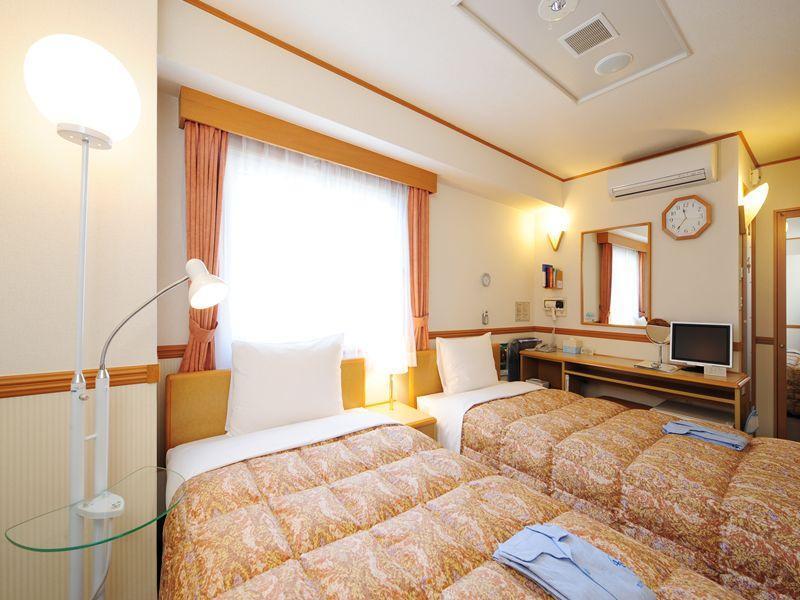 Toyoko Inn Okayama Eki Nishi Guchi Hiroba Kültér fotó