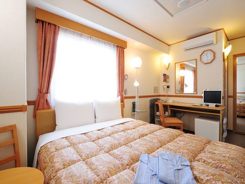 Toyoko Inn Okayama Eki Nishi Guchi Hiroba Kültér fotó
